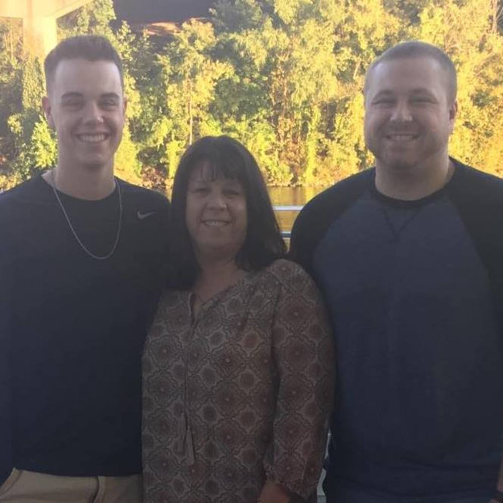 Meet your Posher, Sandy